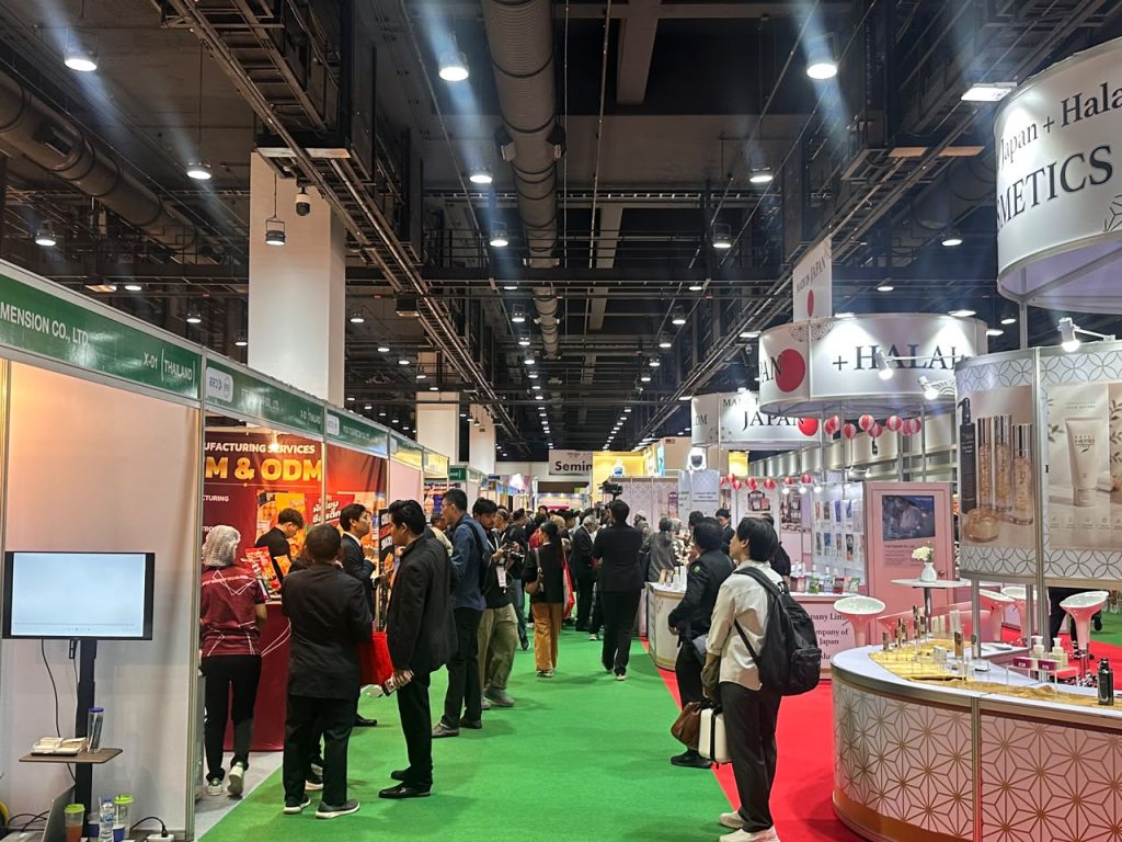 Chin Woh product sampling station at Mega Halal Bangkok exhibition